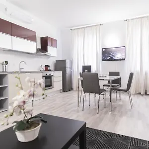 Appartement Hemeras Boutique Homes - City Center Design Flats, Milaan